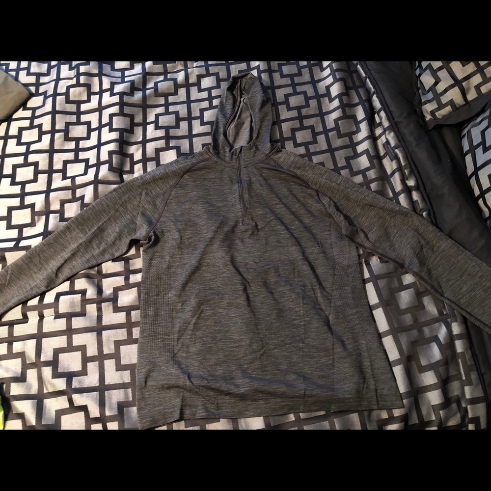 lululemon Metal Vent Tech Hoodie